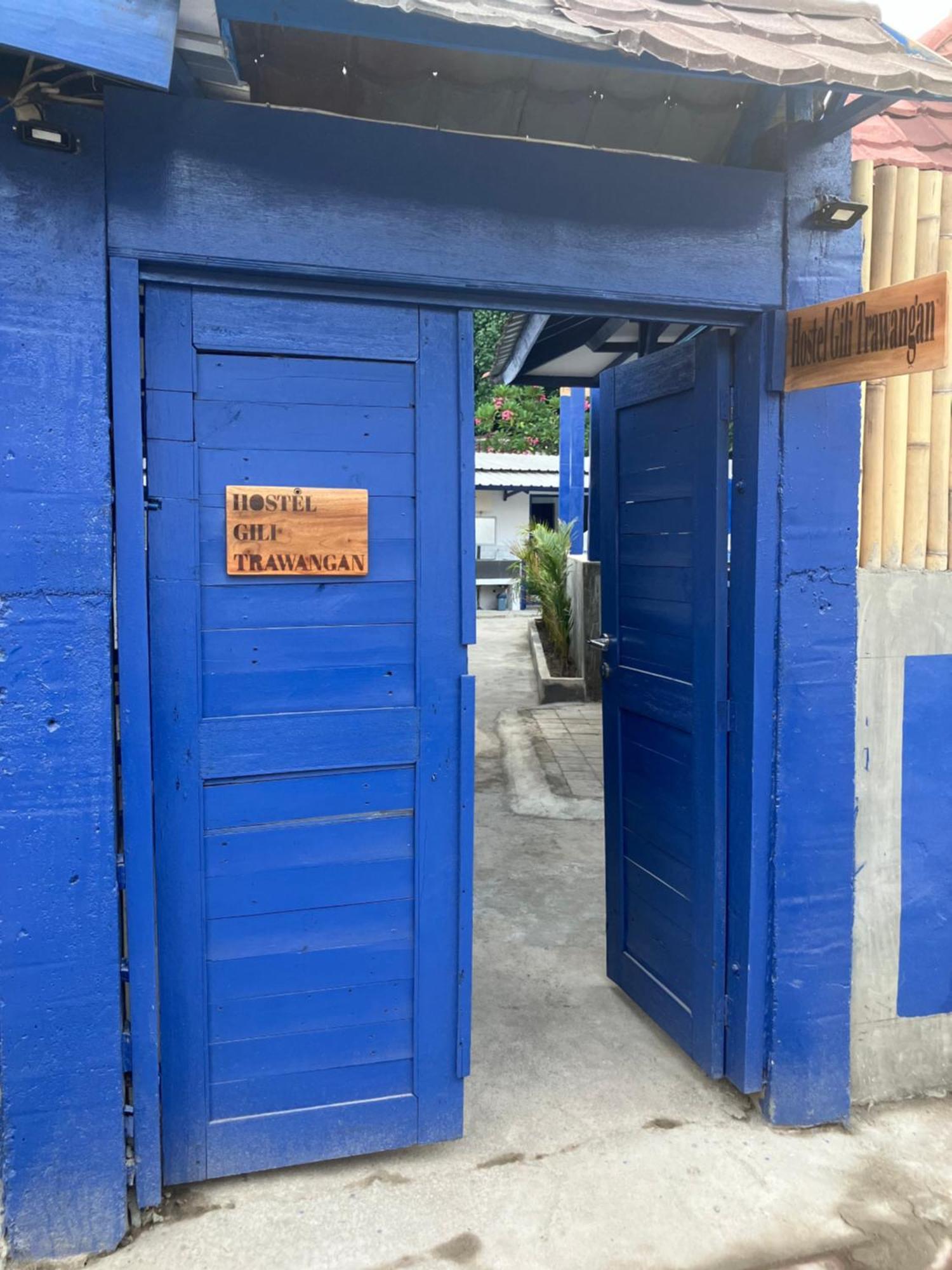 Hostel กีลีตราวางัน ภายนอก รูปภาพ